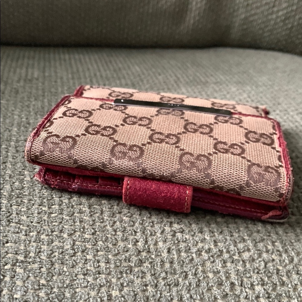 Gucci Compact Wallet - Picture 8 of 11